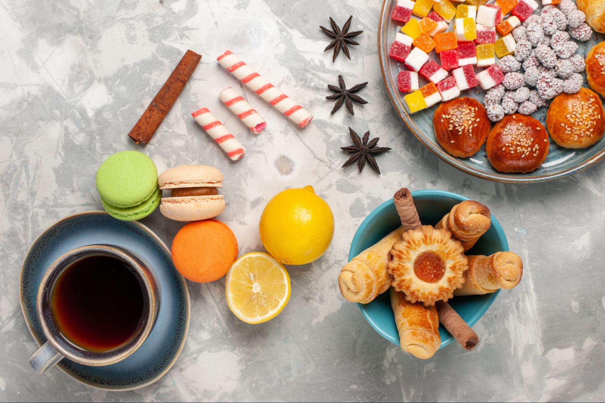 Что не стоит давать детям: сладости