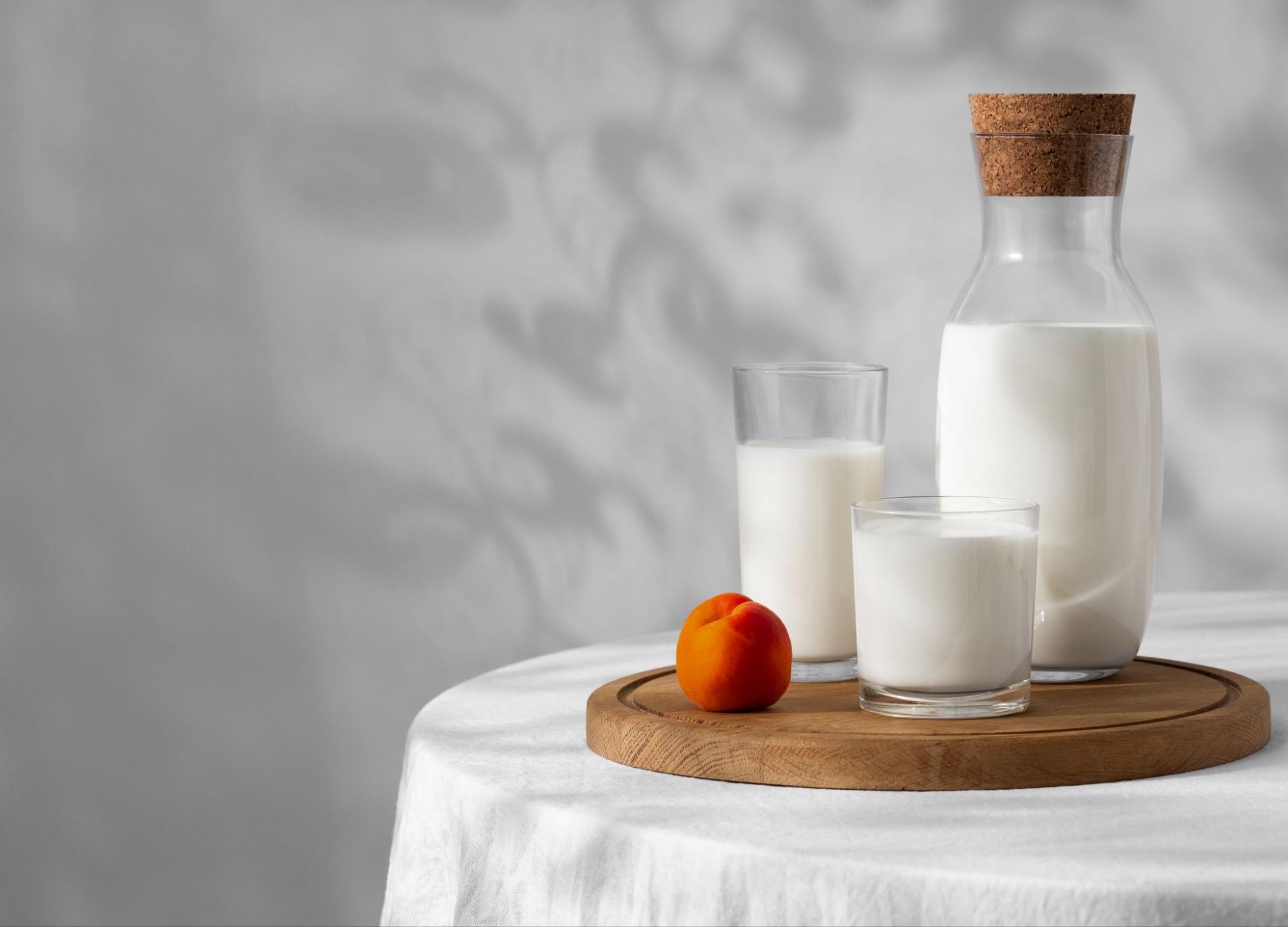 Что не стоит давать детям: цельное молоко